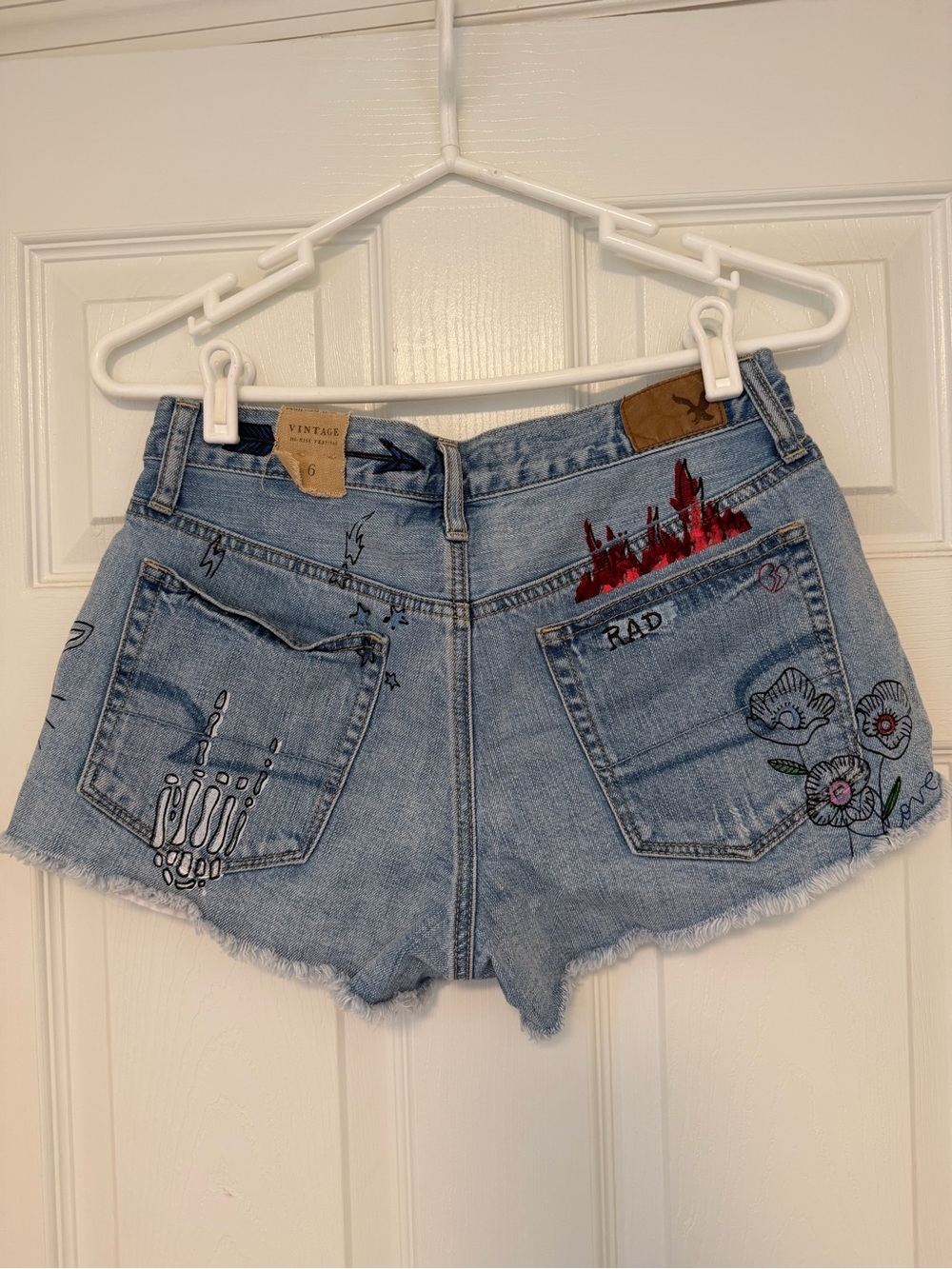 Women’s American Eagle Shorts Bundle - Picture 2 of 7